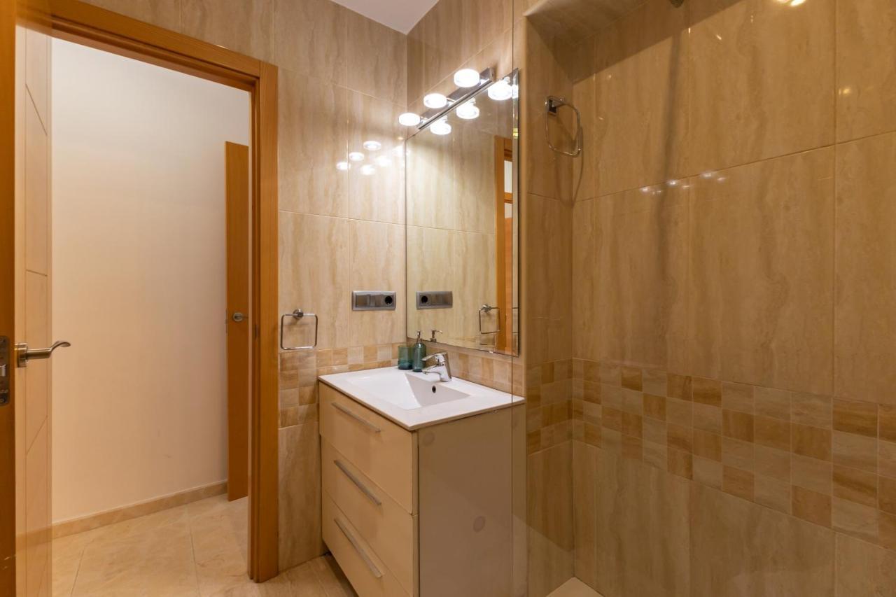 Charming 3 Bedroom Apartment At Triana Center By Oui Sevilla Dış mekan fotoğraf
